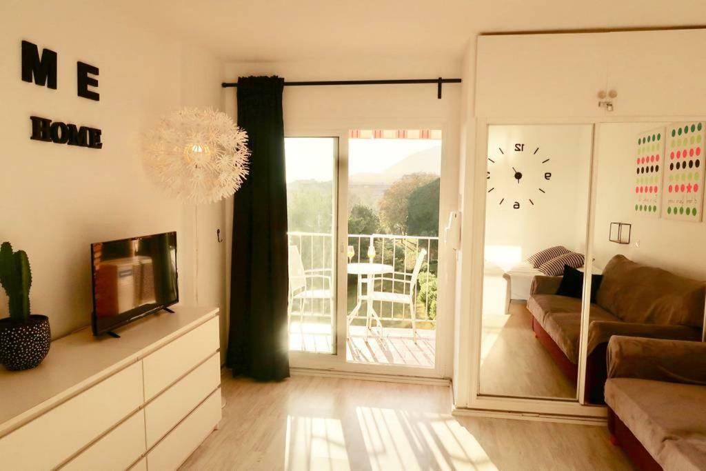Minerva Sea View Apartment ベナルマデナ エクステリア 写真