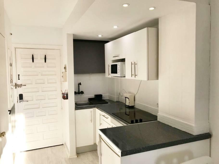 Minerva Sea View Apartment ベナルマデナ エクステリア 写真